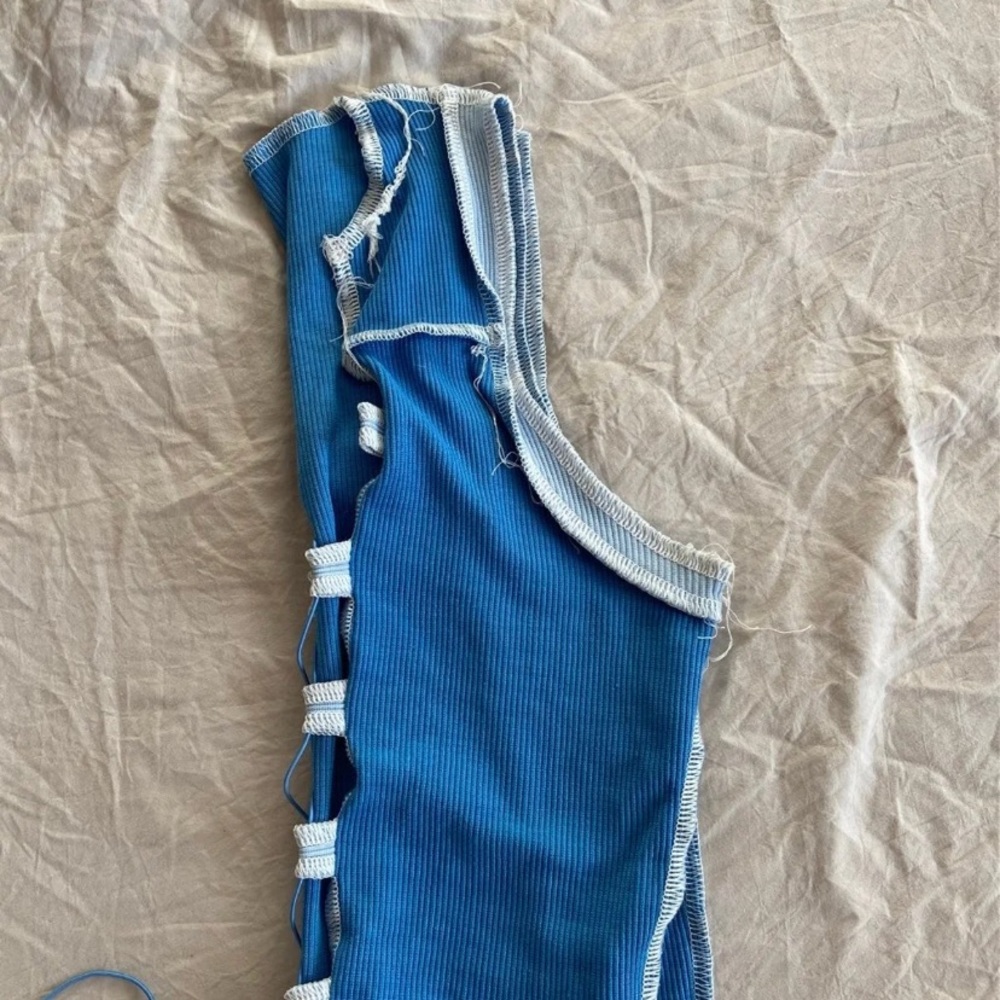 Color block crop top - Picture 5 of 6